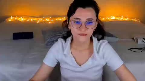 Snapshot of dorotty_ chatting on 01-24-25, 11:56 Your Dorotty online show from 01-24-25, 11:56