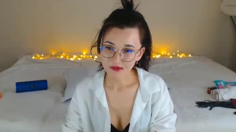 Snapshot of dorotty_ chatting on 02-16-25, 03:47 Your Dorotty online show from 02-16-25, 03:47