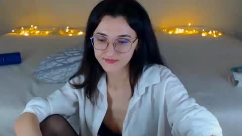Snapshot of dorotty_ chatting on 03-05-25, 12:59 Your Dorotty online show from 03-05-25, 12:59
