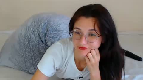 Snapshot of dorotty_ chatting on 09-18-25, 01:40 Your Dorotty online show from 09-18-25, 01:40