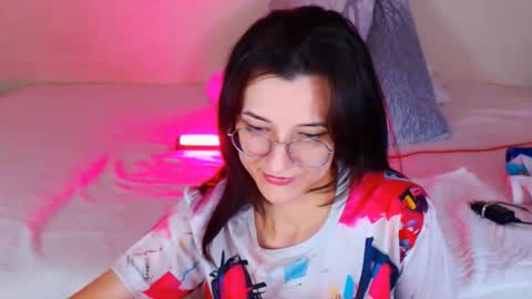 Snapshot of dorotty_ chatting on 10-12-25, 12:48 Your Dorotty online show from 10-12-25, 12:48