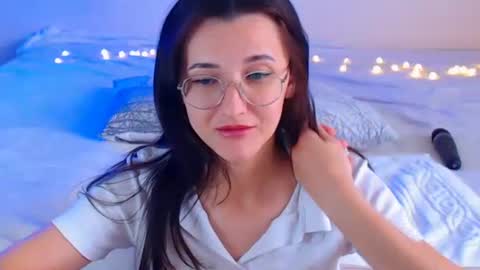 Snapshot of dorotty_ chatting on 10-23-25, 06:02 Your Dorotty online show from 10-23-25, 06:02