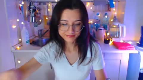 Snapshot of dorotty_ chatting on 11-03-25, 11:48 Your Dorotty online show from 11-03-25, 11:48