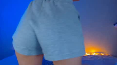 Snapshot of dorotty_ chatting on 11-23-25, 01:27 Your Dorotty online show from 11-23-25, 01:27