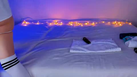 Snapshot of dorotty_ chatting on 12-16-25, 01:54 Your Dorotty online show from 12-16-25, 01:54