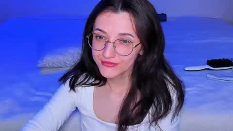 Snapshot of dorotty_ chatting on 03-06-26, 01:24 Your Dorotty online show from 03-06-26, 01:24