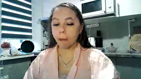 Dorrie Ann online show from 11-05-25, 06:24