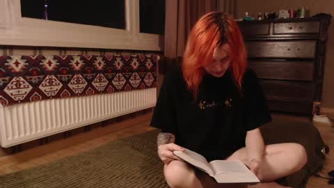 Snapshot of dosbox98 chatting on 01-10-25, 02:45 stupid ass online show from 01-10-25, 02:45