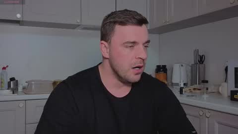 Snapshot of dosilasa chatting on 12-04-25, 09:23 Sasha online show from 12-04-25, 09:23