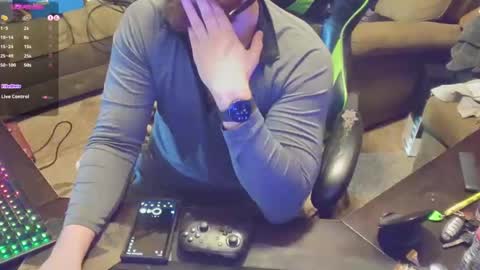 Snapshot of dotyoureyezez chatting on 03-04-25, 08:02 DotYourEyezez online show from 03-04-25, 08:02