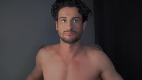 Snapshot of double_luckystrike chatting on 12-12-24, 04:37 Keen online show from 12-12-24, 04:37