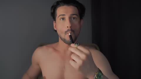 Snapshot of double_luckystrike chatting on 12-13-24, 01:37 Keen online show from 12-13-24, 01:37