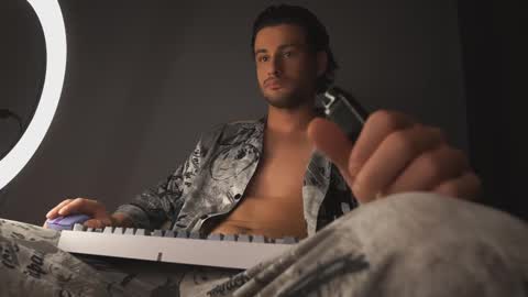 Snapshot of double_luckystrike chatting on 03-10-25, 09:21 Keen online show from 03-10-25, 09:21