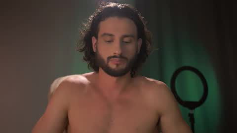 Snapshot of double_luckystrike chatting on 10-05-25, 10:13 Keen online show from 10-05-25, 10:13