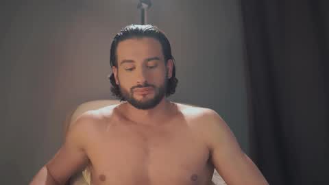 Snapshot of double_luckystrike chatting on 01-18-26, 01:04 Keen online show from 01-18-26, 01:04