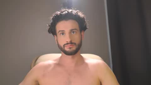 Snapshot of double_luckystrike chatting on 02-08-26, 08:29 Keen online show from 02-08-26, 08:29