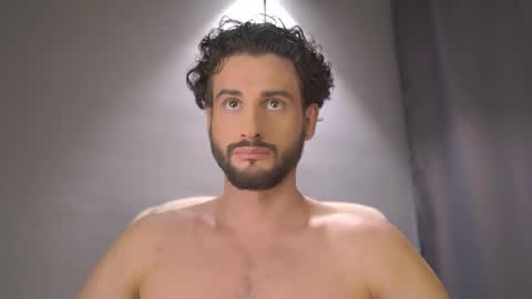 Snapshot of double_luckystrike chatting on 02-12-26, 02:01 Keen online show from 02-12-26, 02:01