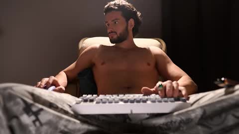 Snapshot of double_luckystrike chatting on 02-18-26, 06:59 Keen online show from 02-18-26, 06:59