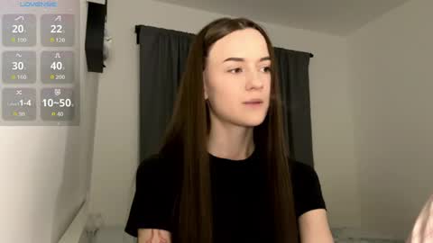 Alice and Mark online show from 04-12-26, 09:09