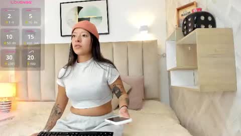 Vall  Lufan  online show from 06-16-26, 07:27