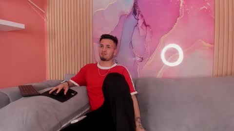 Snapshot of doublepleasure69_ chatting on 11-19-25, 05:18 doublepleasure69_ online show from 11-19-25, 05:18