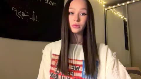 MOLLYYYY dont forget to give me a thumb up online show from 11-04-25, 12:37