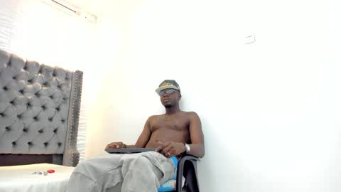 DOUGLAS online show from 09-22-25, 12:51