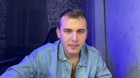 Snapshot of douglas_666 chatting on 11-12-25, 07:13 douglas_666 online show from 11-12-25, 07:13