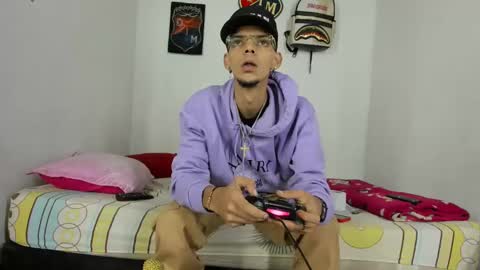 douglas_gallegos online show from 12-03-24, 03:20