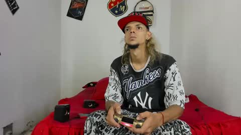 douglas_gallegos online show from 02-27-25, 07:44