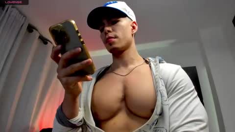 Douglas Safado online show from 11-15-25, 05:05