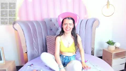 dovemullerr2 online show from 07-17-26, 07:41
