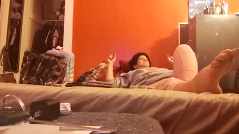 Snapshot of dowhatuwantwithme100 chatting on 12-12-24, 07:19 Driver Dick Kylie Tits online show from 12-12-24, 07:19