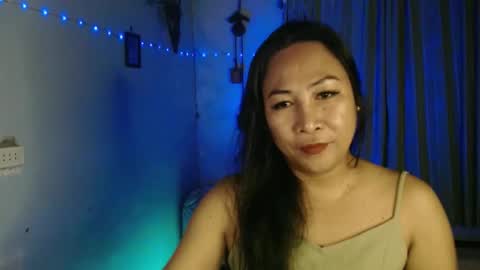 doyouwantme143 online show from 10-24-25, 02:57