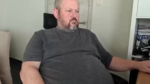 Danny online show from 11-04-25, 12:26