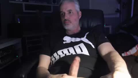 Snapshot of dr_dave20 chatting on 02-12-26, 11:44 dr_dave20 online show from 02-12-26, 11:44