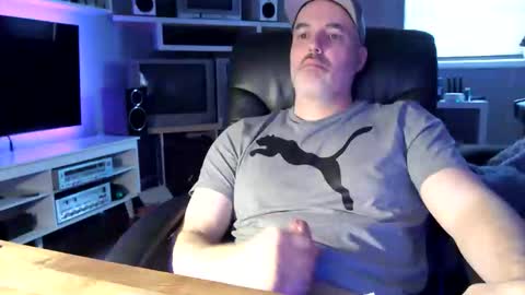 Snapshot of dr_dave20 chatting on 03-06-26, 02:35 dr_dave20 online show from 03-06-26, 02:35