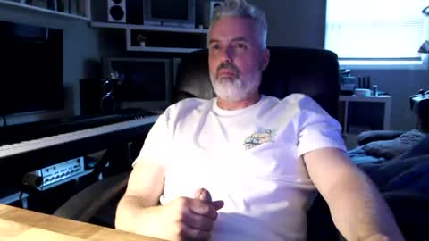 Snapshot of dr_dave20 chatting on 06-21-26, 06:32 dr_dave20 online show from 06-21-26, 06:32