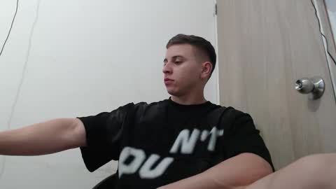 draco_boy2000 online show from 01-12-26, 09:09