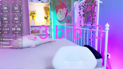 Snapshot of draculaura_ chatting on 01-19-25, 11:43 Draculaura online show from 01-19-25, 11:43