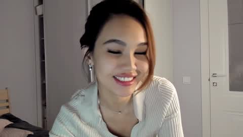 Snapshot of dragon_princesss chatting on 12-09-24, 03:33 Airi online show from 12-09-24, 03:33