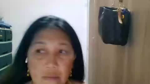 Snapshot of dragonlady402 chatting on 03-06-26, 08:11 Dragon Lady online show from 03-06-26, 08:11