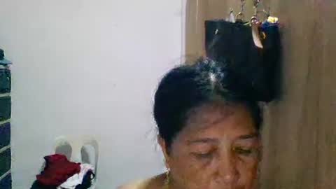 Snapshot of dragonlady402 chatting on 03-06-26, 10:50 Dragon Lady online show from 03-06-26, 10:50