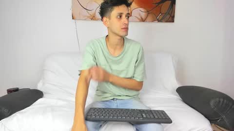 Drake and Zara online show from 12-18-25, 12:11