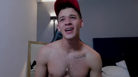 Snapshot of drake_carter1 chatting on 05-11-26, 02:17 drake_carter1 online show from 05-11-26, 02:17