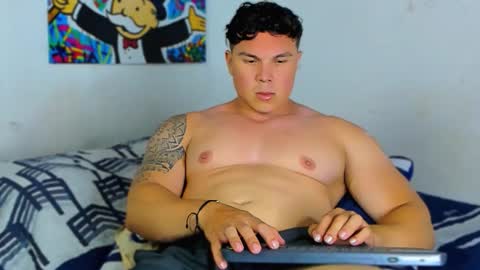 Snapshot of drake_xion1 chatting on 11-11-25, 01:16 drake_xion1 online show from 11-11-25, 01:16