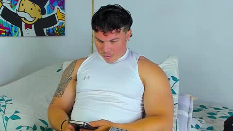 Snapshot of drake_xion1 chatting on 11-18-25, 01:00 drake_xion1 online show from 11-18-25, 01:00