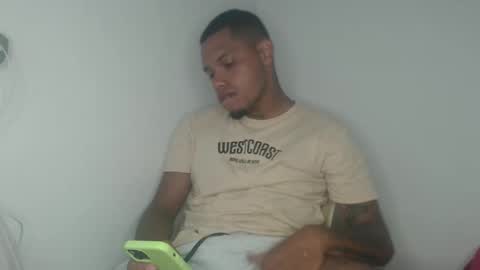 Snapshot of drako_monstercock chatting on 01-10-25, 02:57 drako_monstercock online show from 01-10-25, 02:57