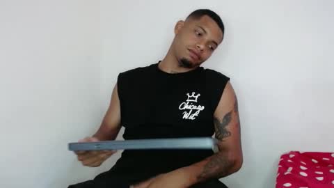 Snapshot of drako_monstercock chatting on 01-17-25, 08:44 drako_monstercock online show from 01-17-25, 08:44