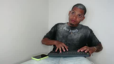 Snapshot of drako_monstercock chatting on 01-19-25, 10:17 drako_monstercock online show from 01-19-25, 10:17